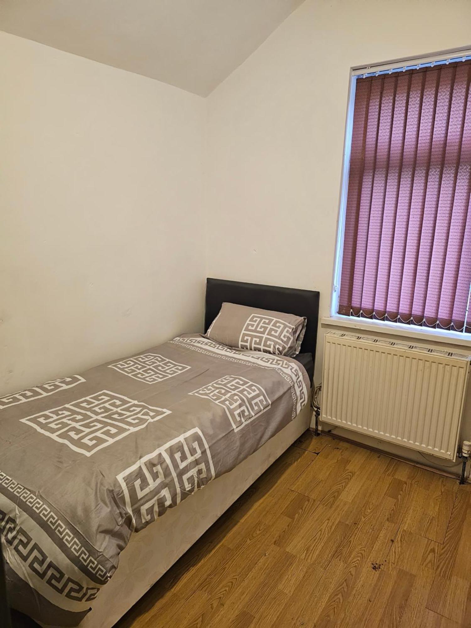 Linday Guest house Birmingham